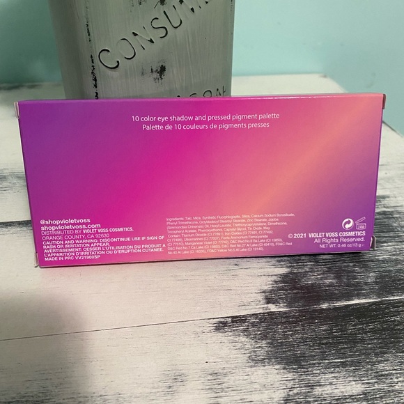 Violet Voss Violet Sunset Eyeshadow Palette - Picture 6 of 7